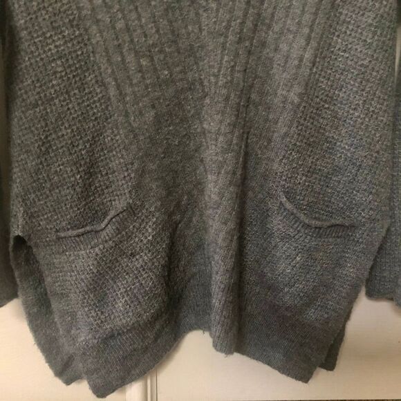 Nordstrom v neck grey sweater - Picture 4 of 11